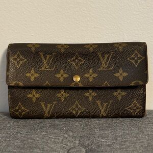 Louis Vuitton Vintage Monogram Sarah Wallet